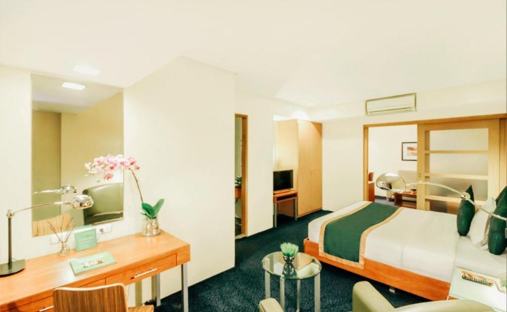 Greenhills Elan Hotel