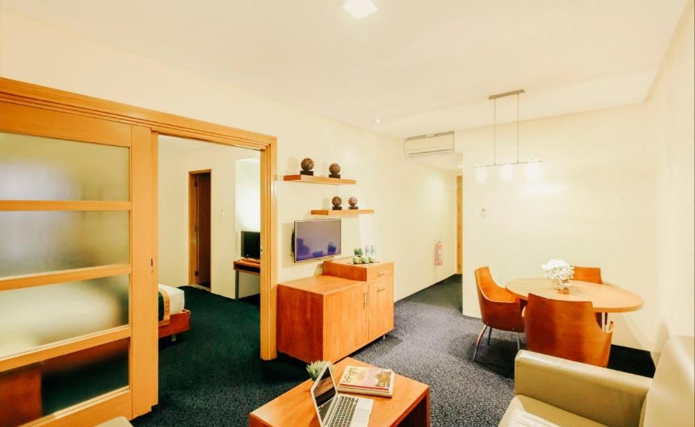 Greenhills Elan Hotel